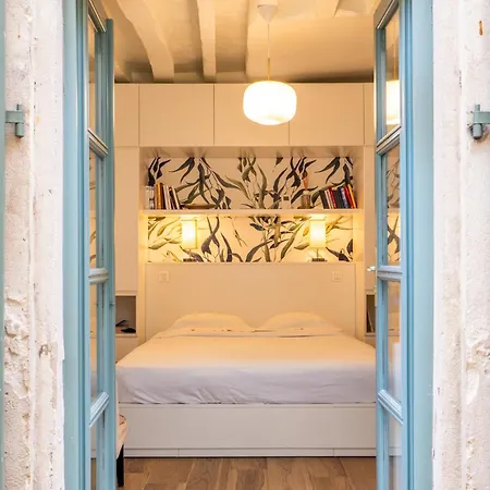 Veeve - A Story In Stone Apartment