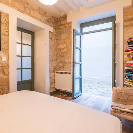 Apartment Veeve - A Story In Stone *