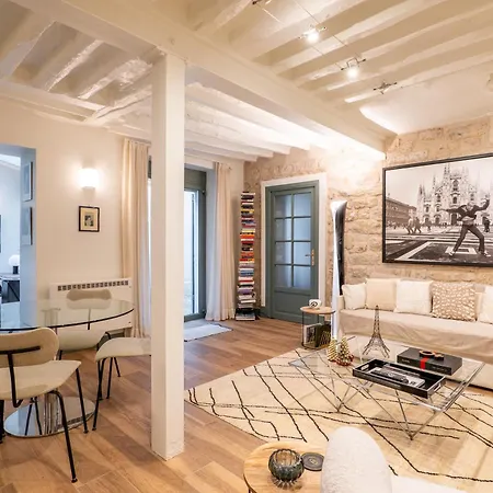 Veeve - A Story In Stone Apartment